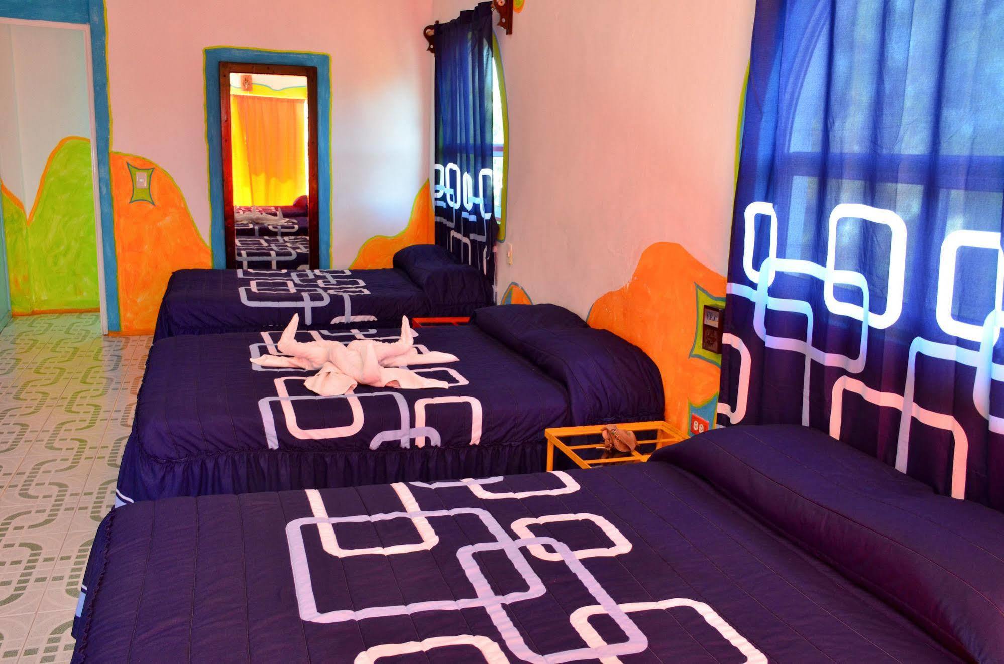 Adventure Experience Hotel Плайя-дель-Кармен Екстер'єр фото
